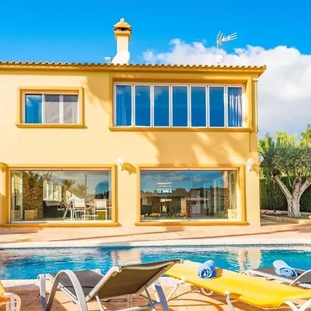 Sleeps 6 Pool Air Con Wifi 빌라